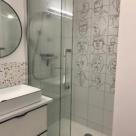 Appartement Champagne! Spacieux Centre *